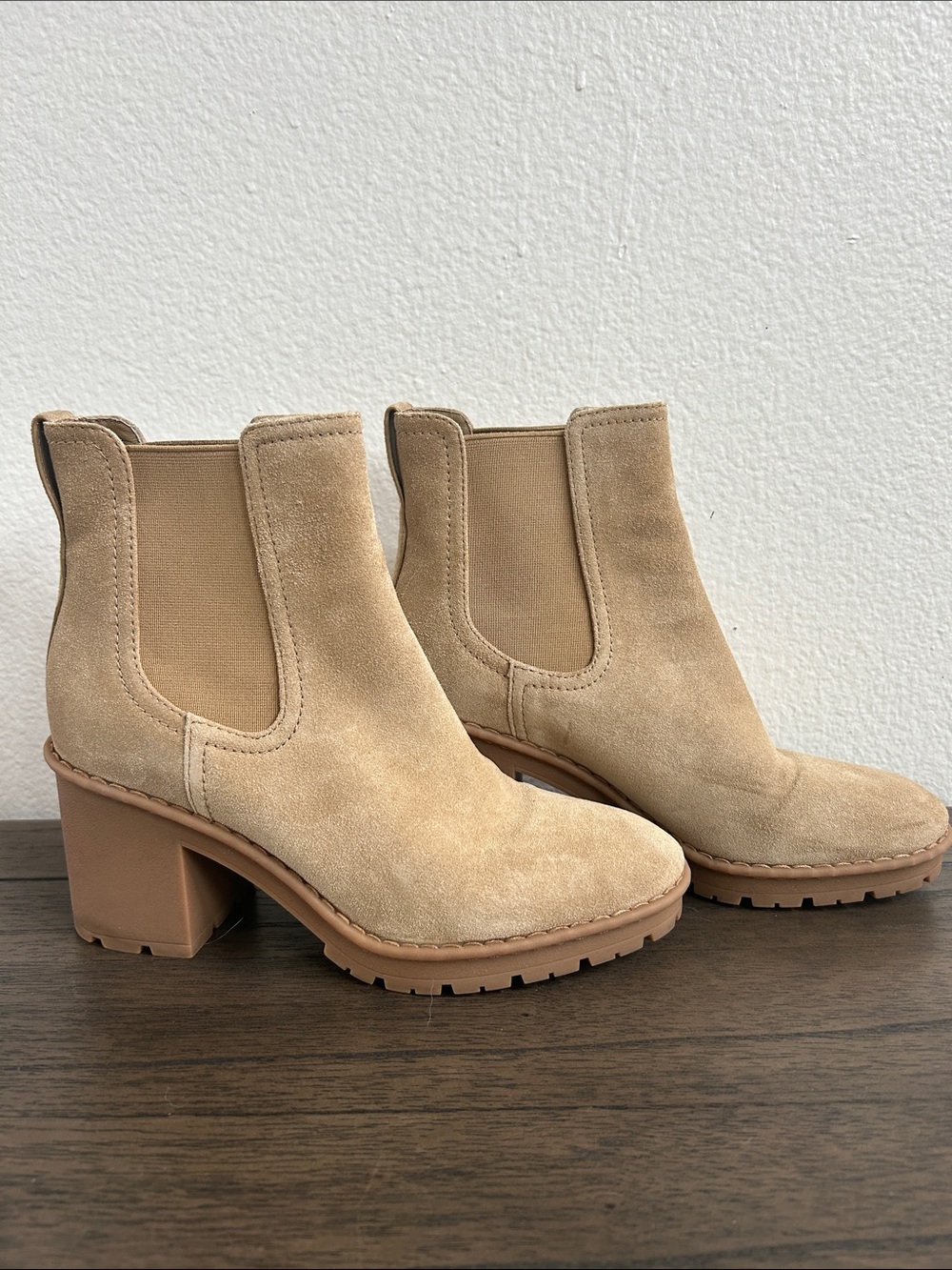 Vince Henderson Chelsea Booties